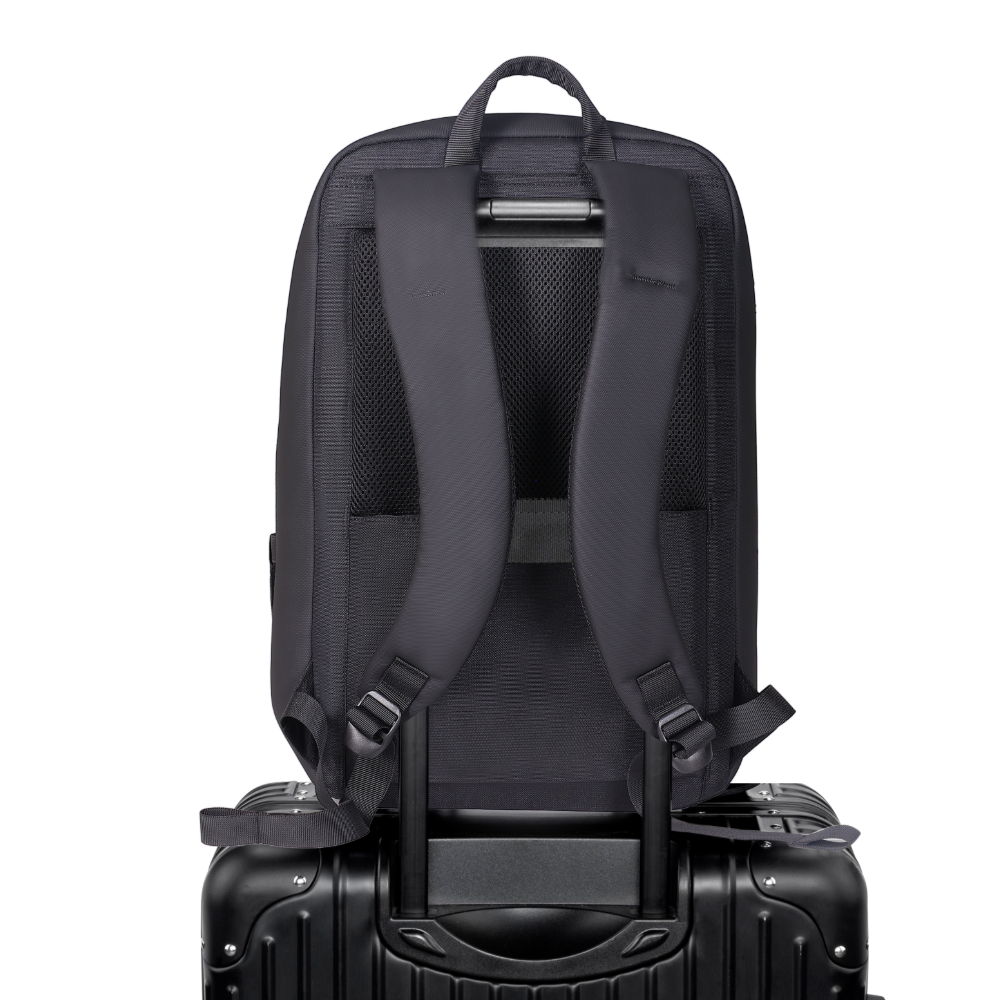 SmartCharge 20L Business-Rucksack: Integrierte 96-Wh-Powerbank, USB-C/A-Schnellladefunktion und wasserdichte Technologie